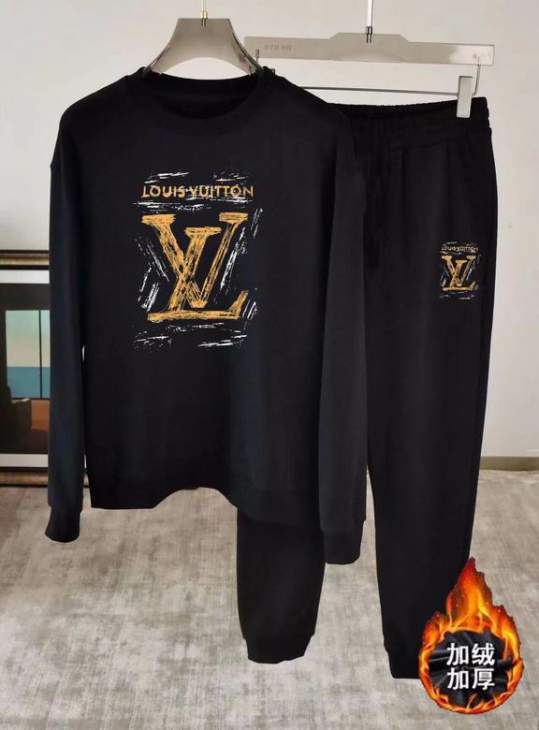 Picture of LV Sweater Suits _SKULVM-4XLkdtn19440893